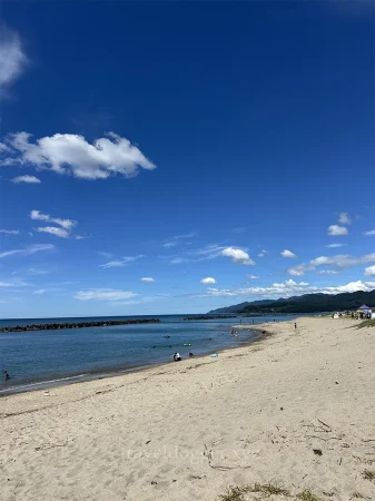 瀬波温泉海水浴場ビーチ